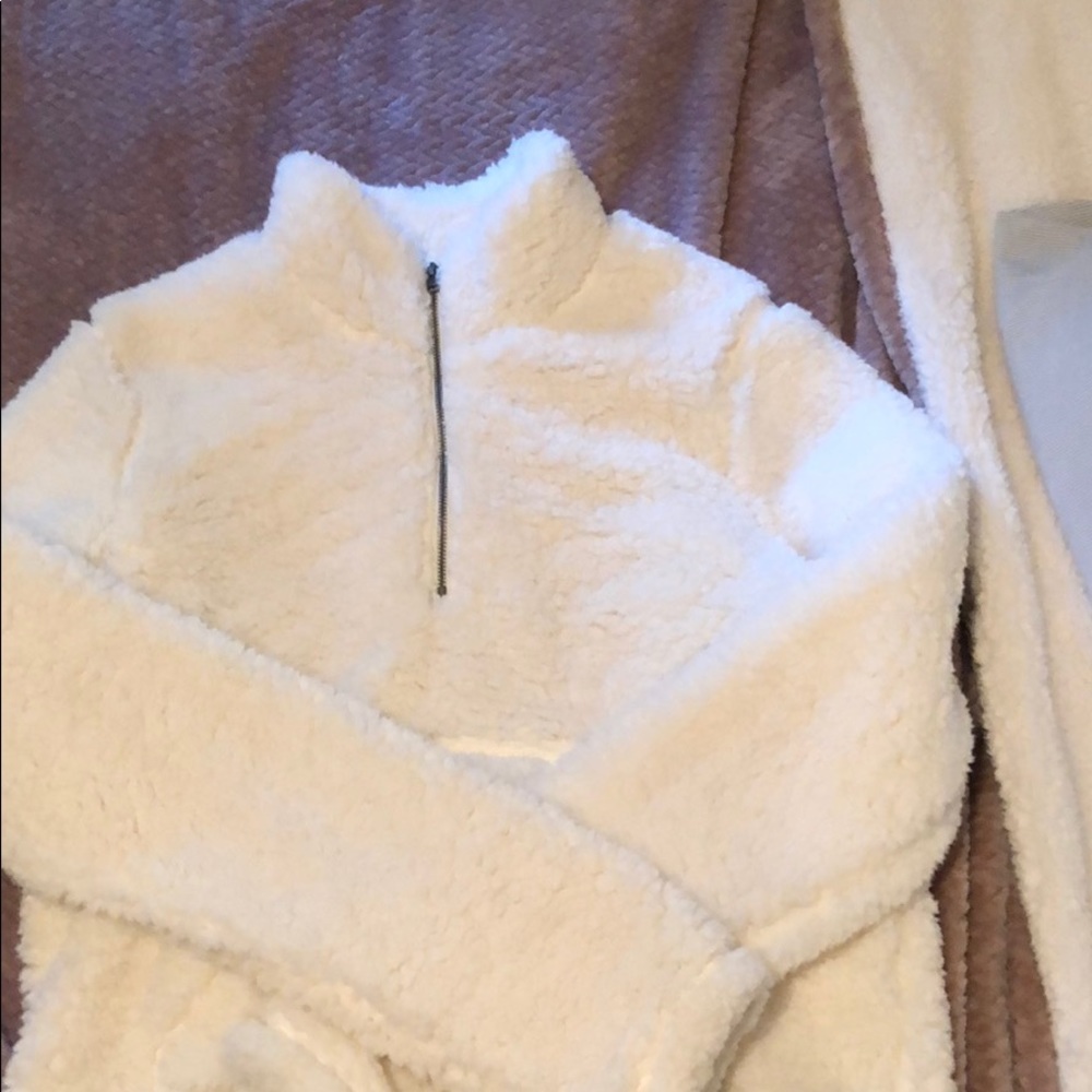 NWOT Hollister Sherpa half zip